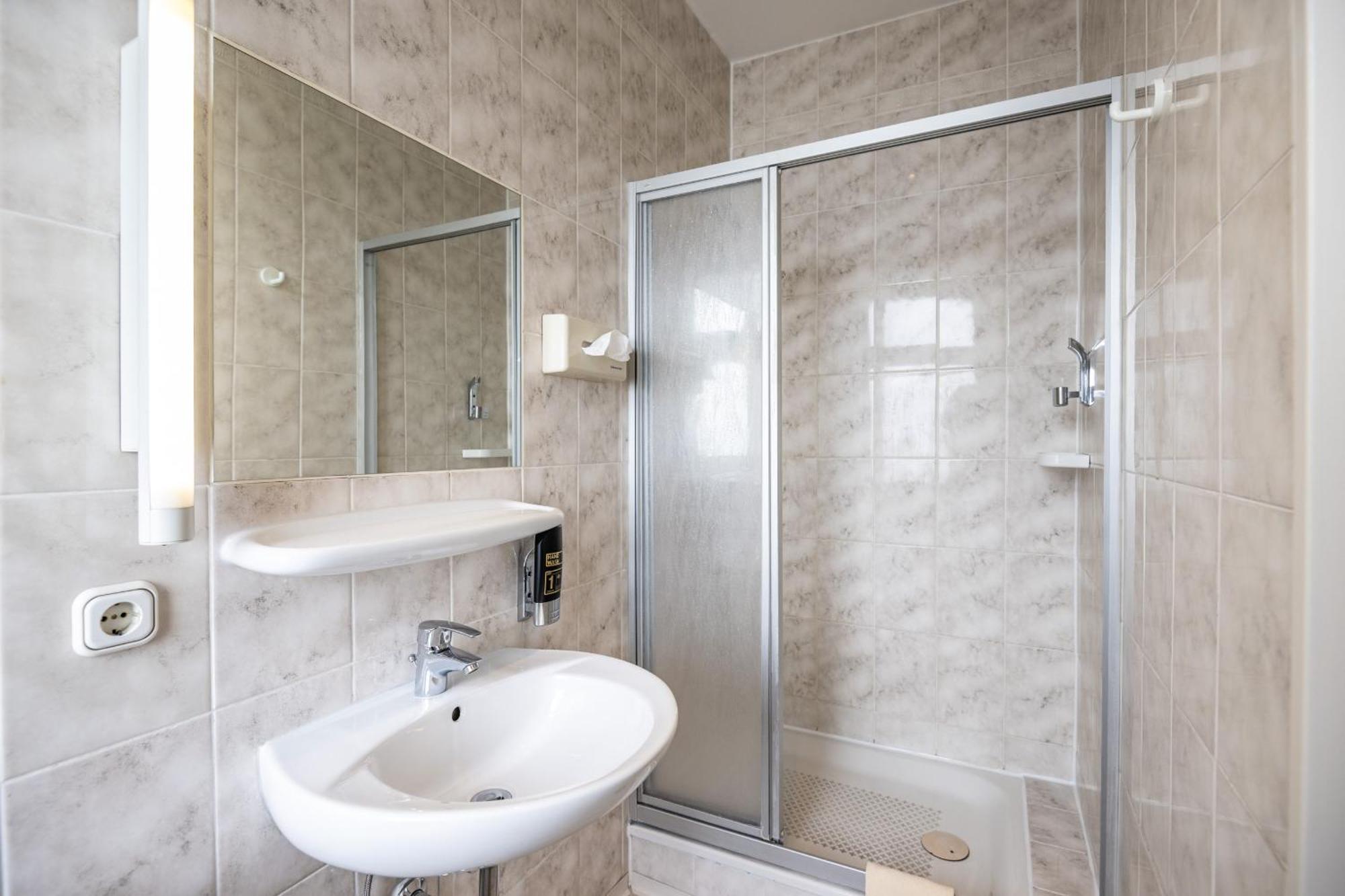 Und Rasthof Avus Motel Berlin